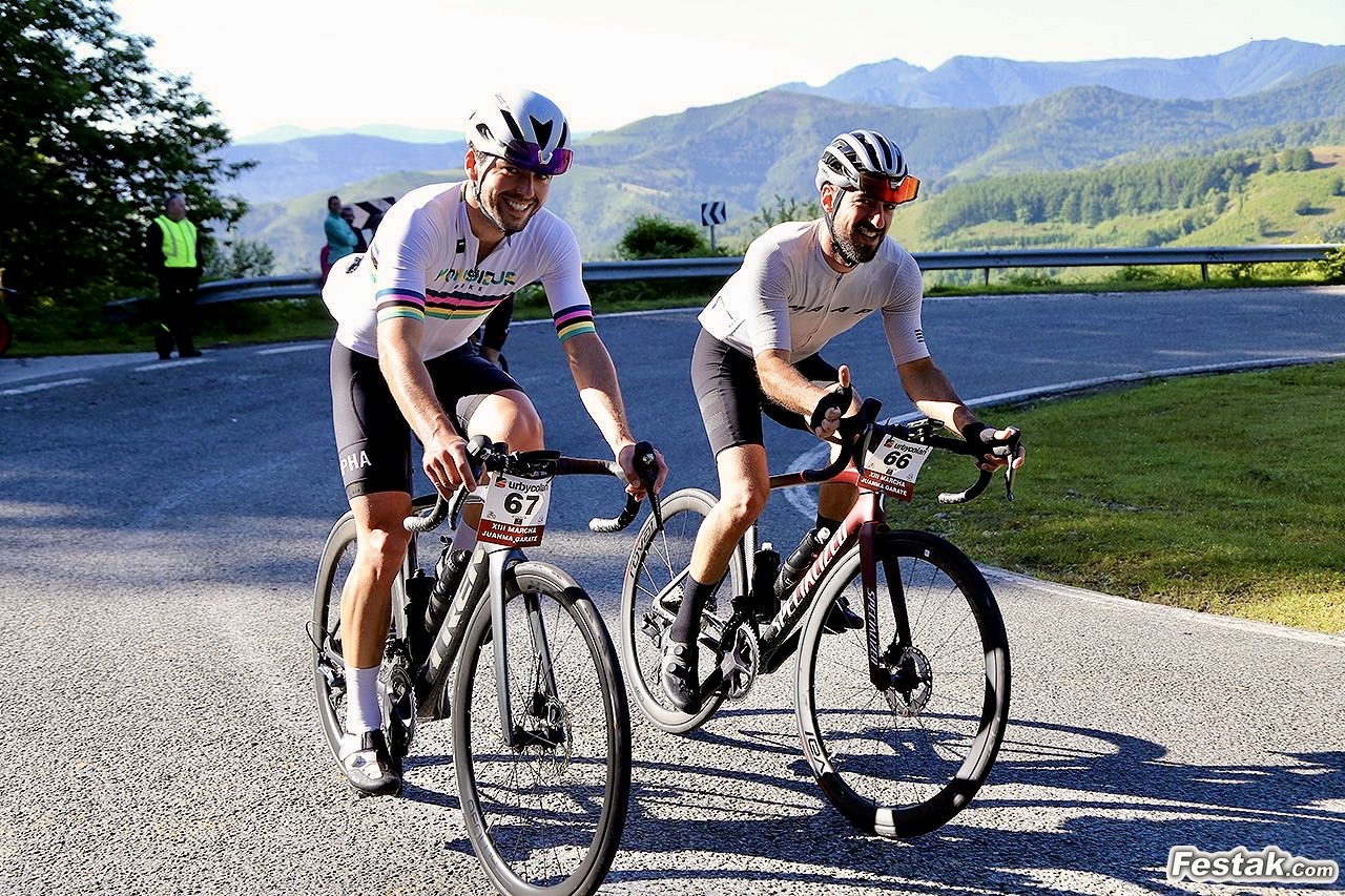 Cycliste recherchant performance et progression